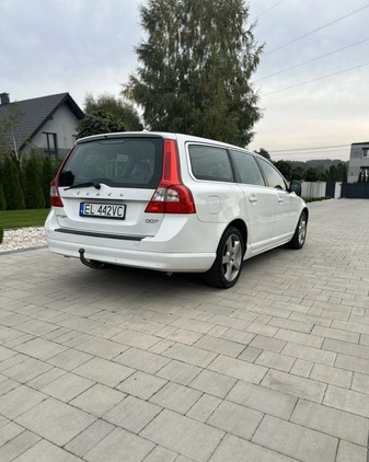 Volvo V70 cena 20000 przebieg: 357000, rok produkcji 2008 z Łódź małe 137